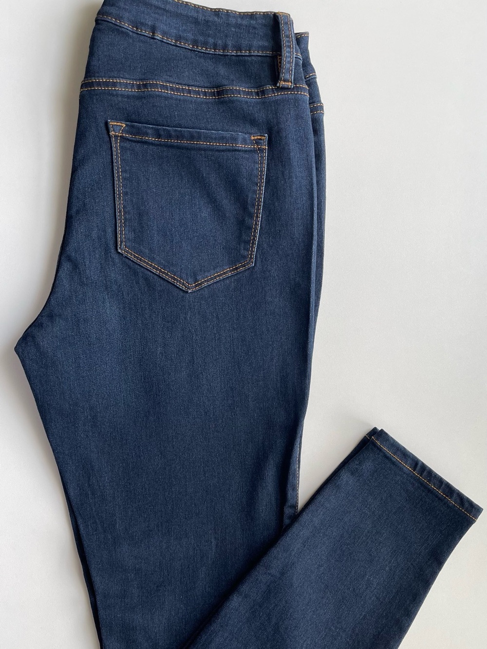 Fashion Nova dark wash skinny jeans